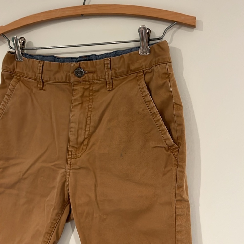 GAP Boys 12 Regular Flat Front Khaki Shorts Adjustable Waist *Play Condition* - Picture 3 of 9